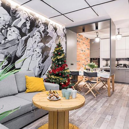 Maya'S Flats & Resorts 24 - Hollywood Gdansk Dış mekan fotoğraf